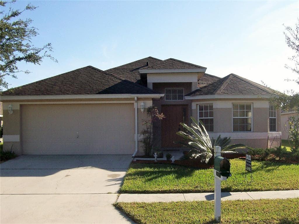 19121 DOVE CREEK DRIVE TAMPA, FL 33647