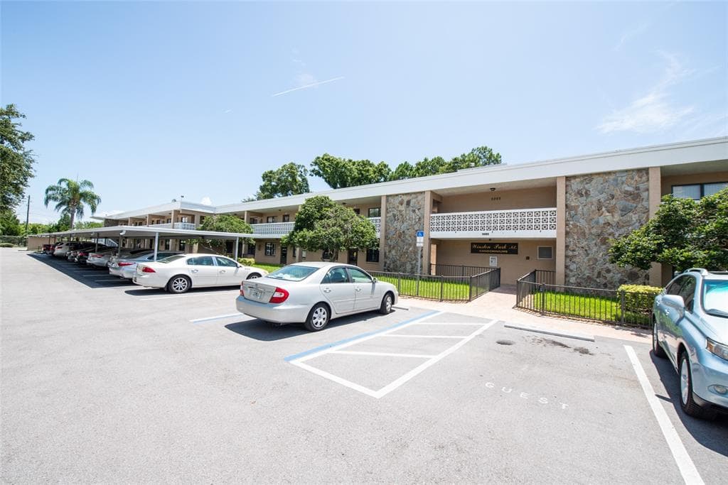 5085 1ST STREET NE UNIT 136 ST PETERSBURG, FL 33703
