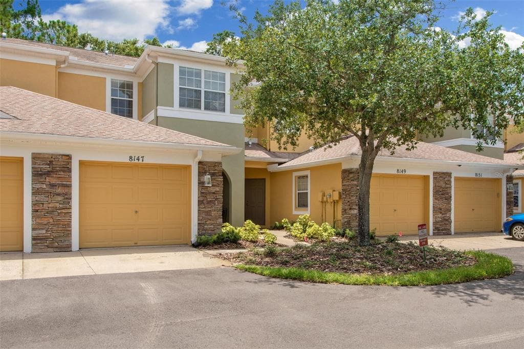 8147 STONE LEAF LANE TAMPA, FL 33647