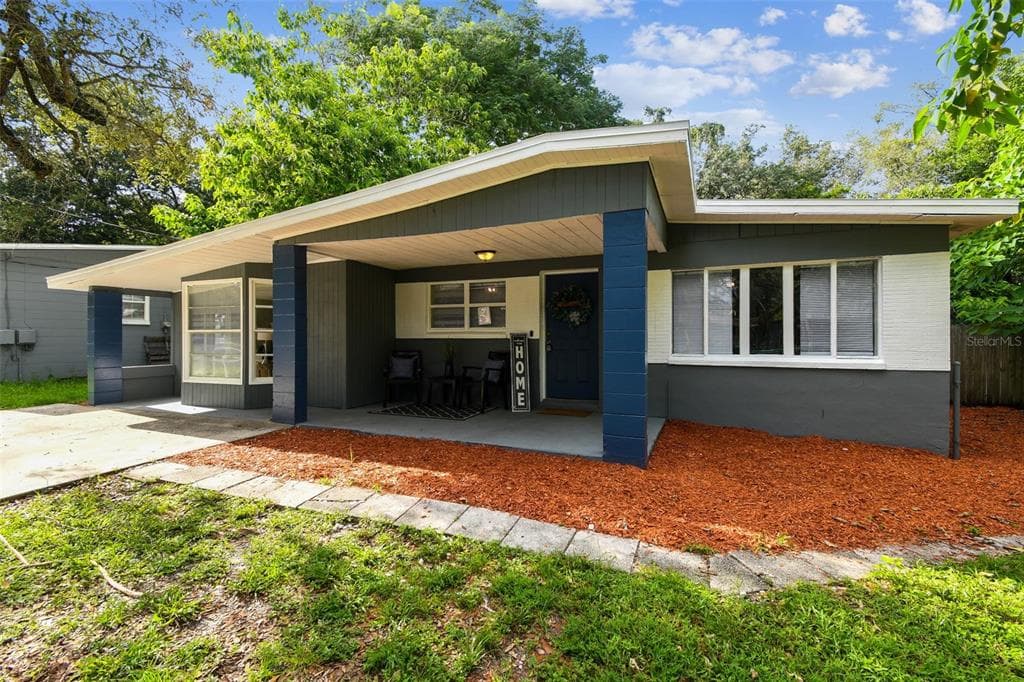 706 E LOTUS AVENUE TAMPA, FL 33612