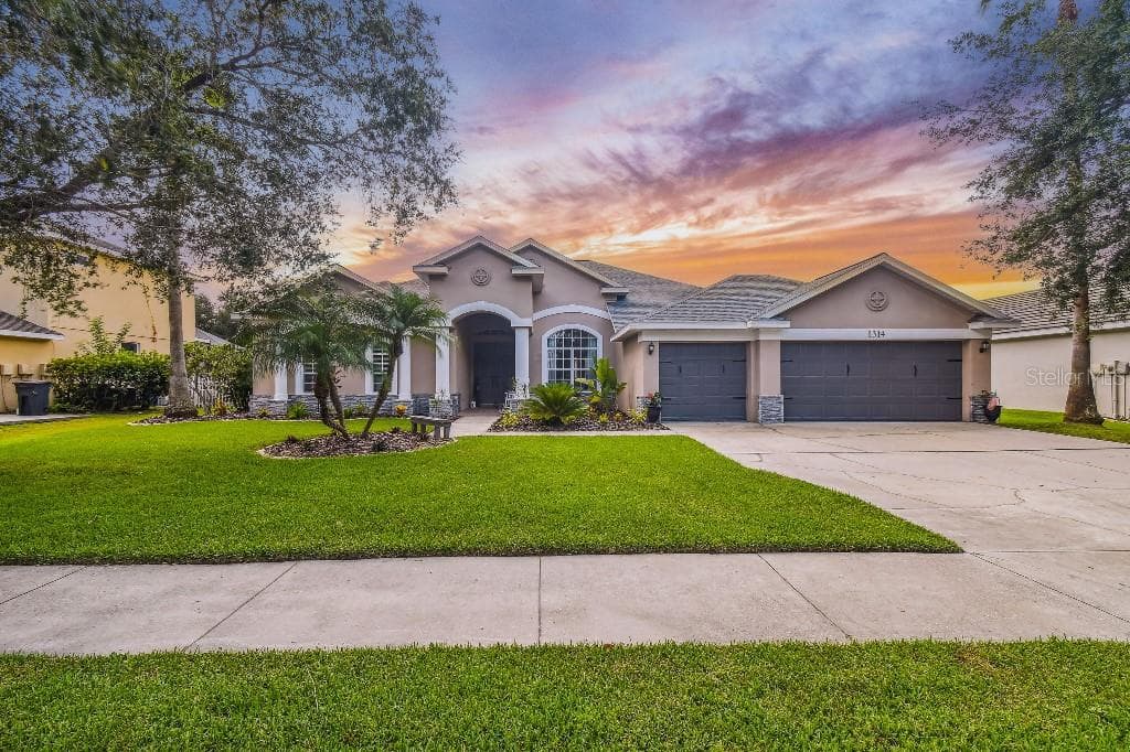 1314 BRAMBLING COURT BRADENTON, FL 34212