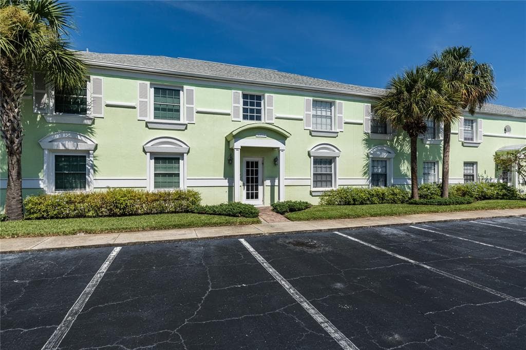 4875 COQUINA KEY DRIVE SE UNIT C ST PETERSBURG, FL 33705