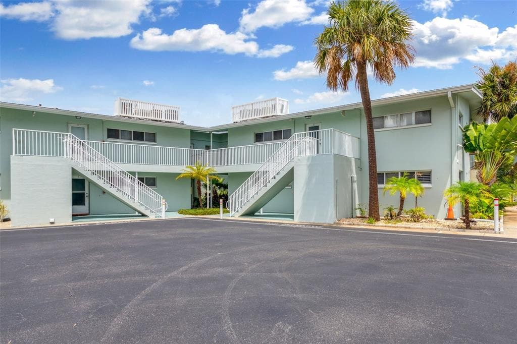 2566 GARY CIRCLE UNIT 11