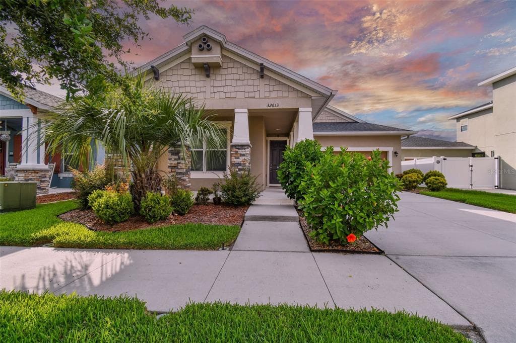 32613 HARMONY OAKS DRIVE WESLEY CHAPEL, FL 33545