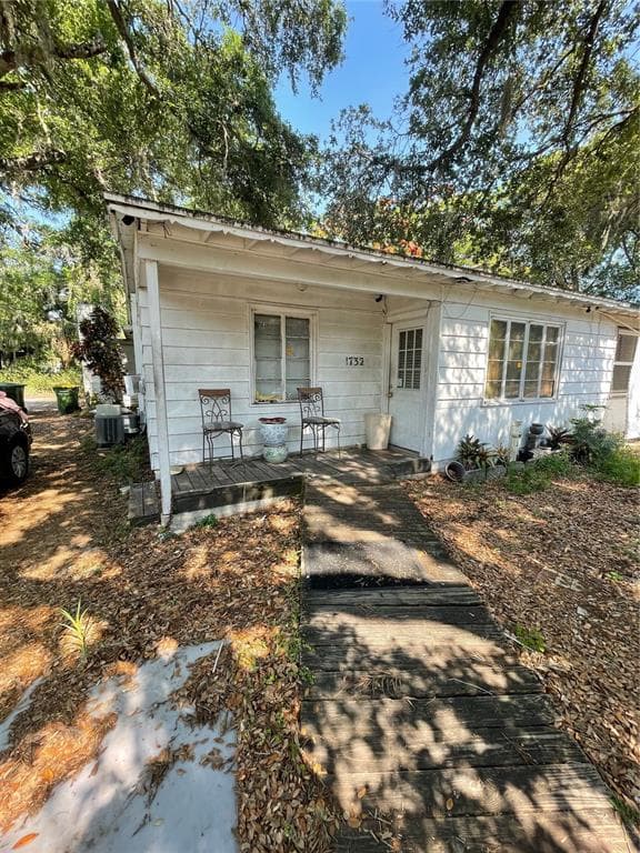 1732 CENTRAL AVENUE SARASOTA, FL 34234