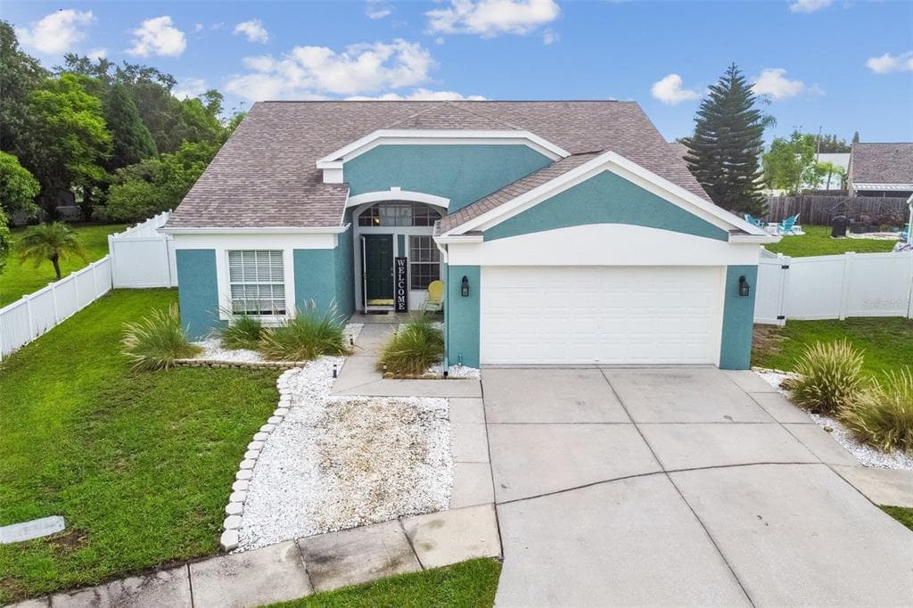 327 LOOKOUT DRIVE APOLLO BEACH, FL 33572