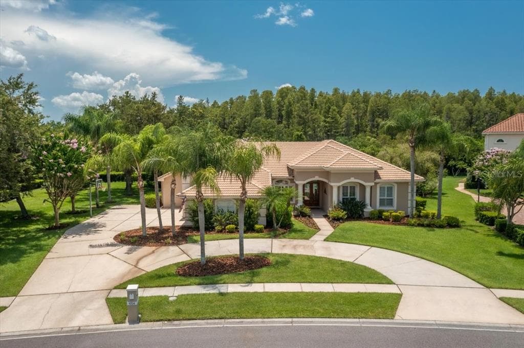 4704 RUE BORDEAUX LUTZ, FL 33558