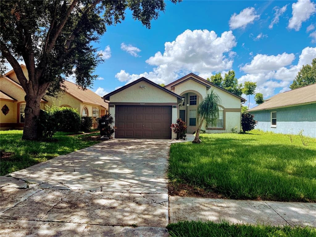 9860 FLYNT CIRCLE ORLANDO, FL 32825