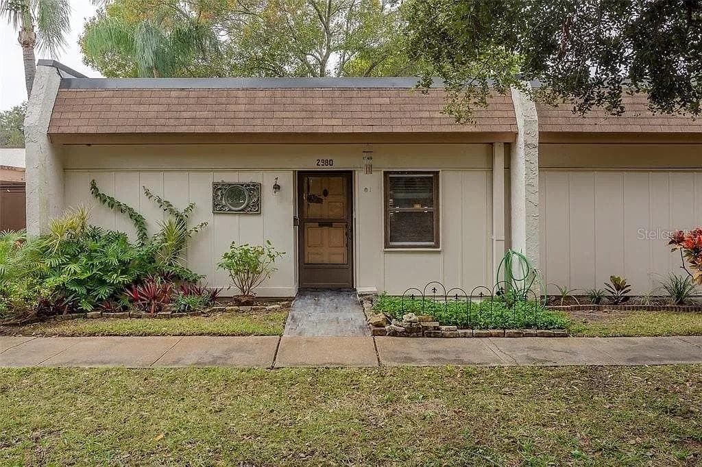 2980 FEATHER DRIVE CLEARWATER, FL 33759