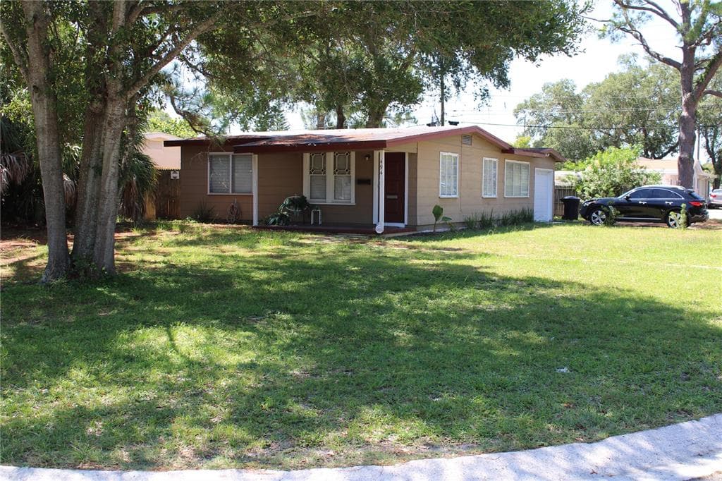 494 39TH AVENUE N ST PETERSBURG, FL 33703