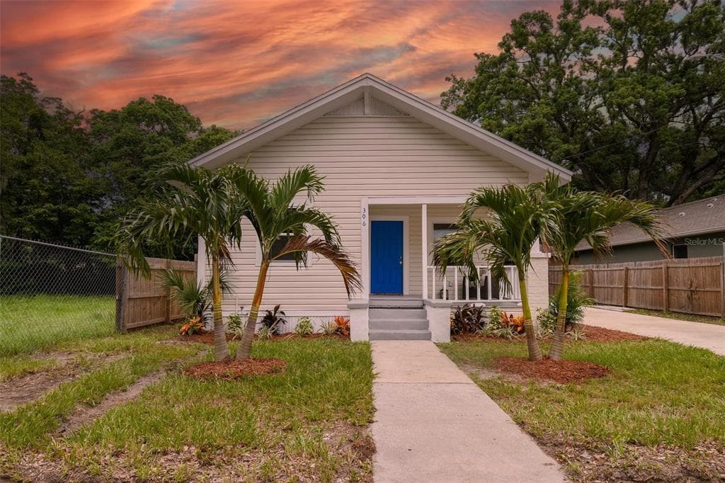 306 E VIRGINIA AVENUE TAMPA, FL 33603