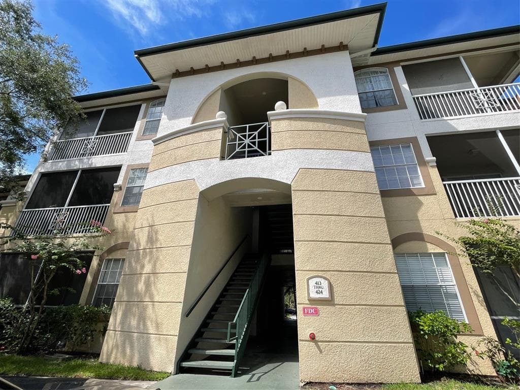17101 CARRINGTON PARK DRIVE UNIT 414