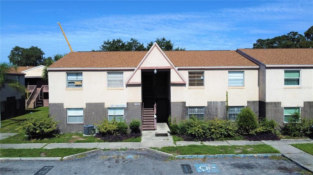 401 E WIMBLETON COURT UNIT 156 TAMPA, FL 33604