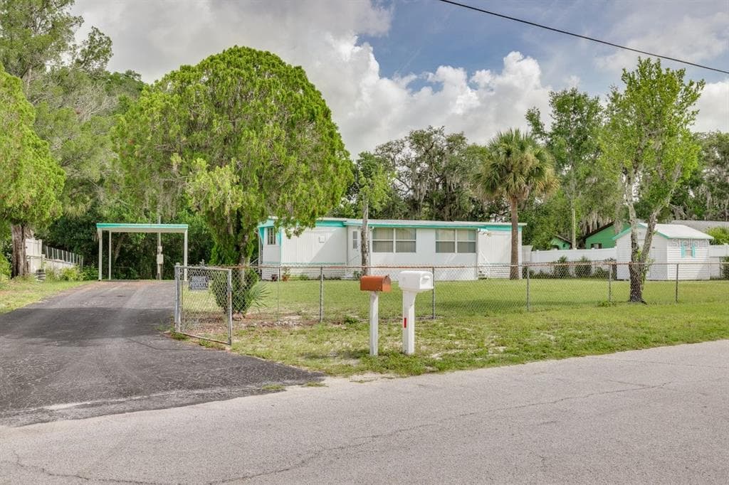 9978 GOLDEN LOOP NEW PORT RICHEY, FL 34654