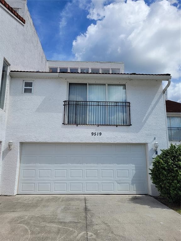 9519 ORANGE VALLEY COURT TAMPA, FL 33618