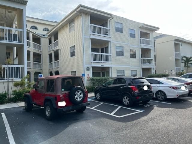 6931 STONES THROW CIR N UNIT 5210 ST PETERSBURG, FL 33710