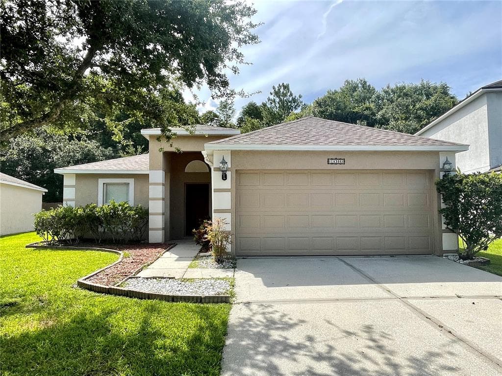 18306 ELMHURST LANE TAMPA, FL 33647