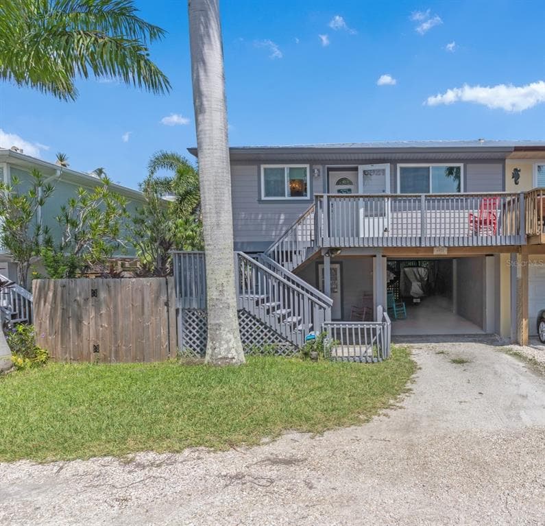 6921 HOLMES BLVD HOLMES BEACH, FL 34217