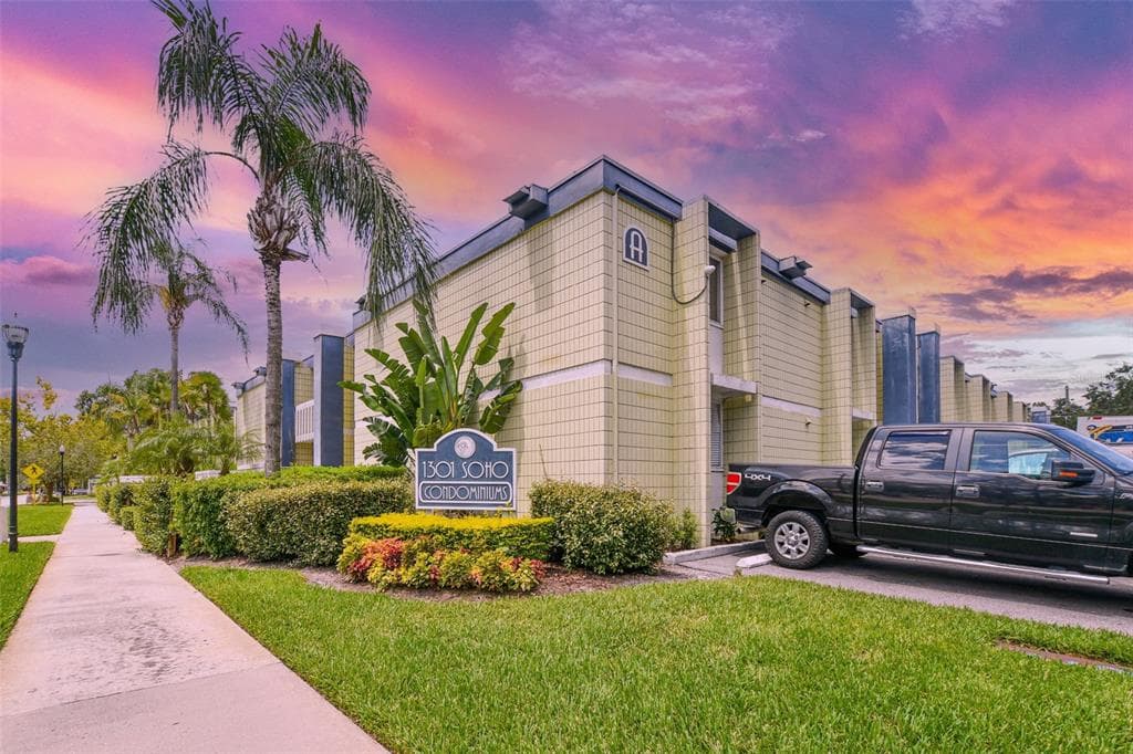 1301 S HOWARD AVENUE UNIT A16 TAMPA, FL 33606