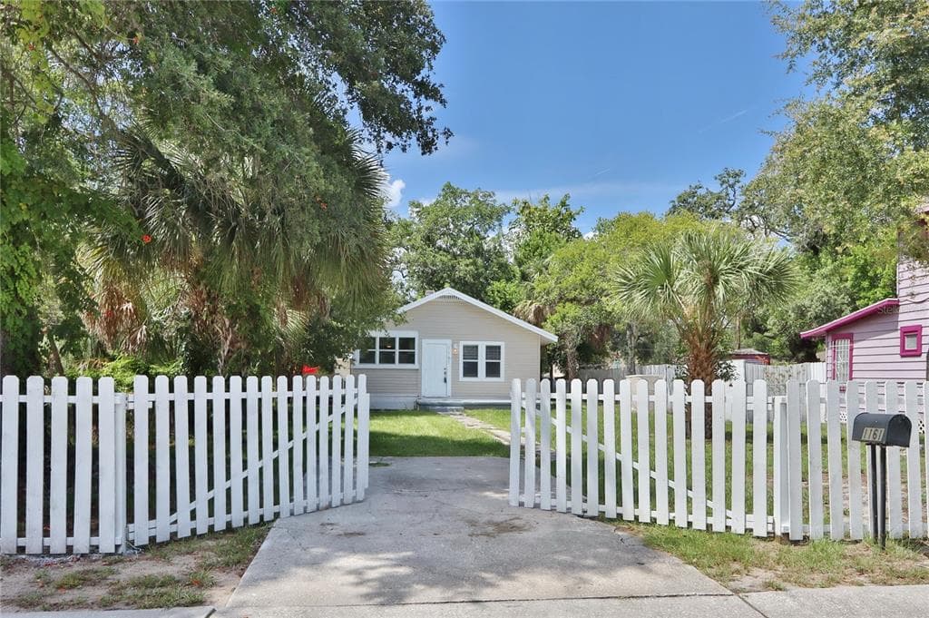1161 NEWTON AVENUE S ST PETERSBURG, FL 33705