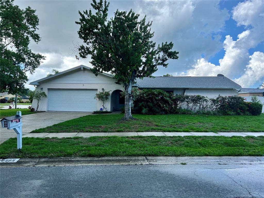 2295 COLONIAL DRIVE DUNEDIN, FL 34698