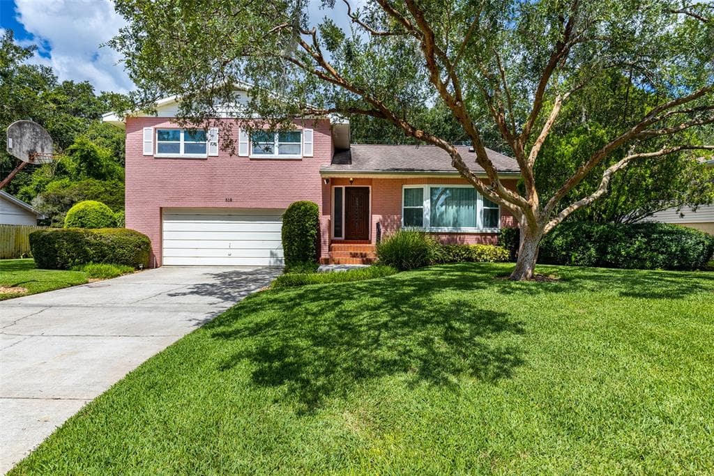 518 CRESTOVER DRIVE