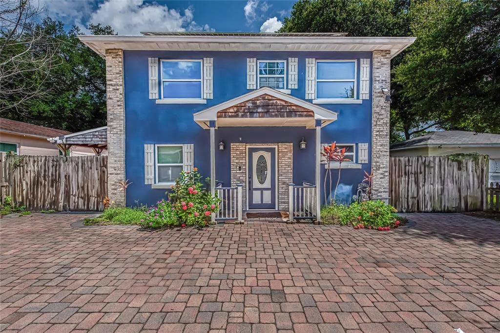 1210 E IDA STREET TAMPA, FL 33603