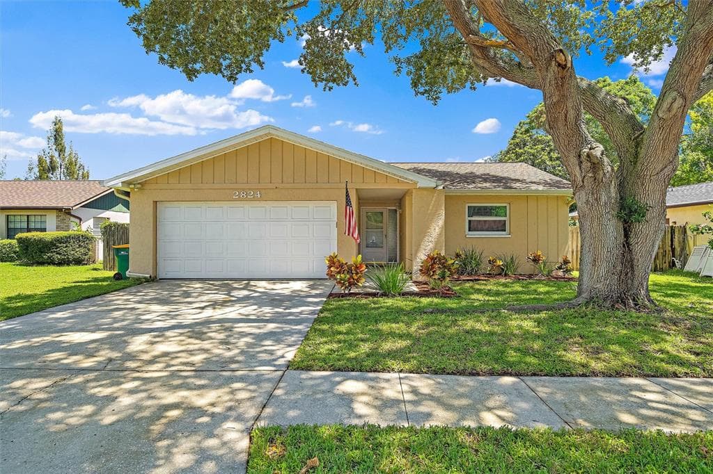 2824 EAGLE RUN CIRCLE S CLEARWATER, FL 33760