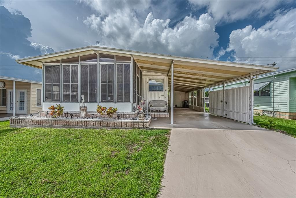 5619 BAYSHORE ROAD UNIT 125 PALMETTO, FL 34221