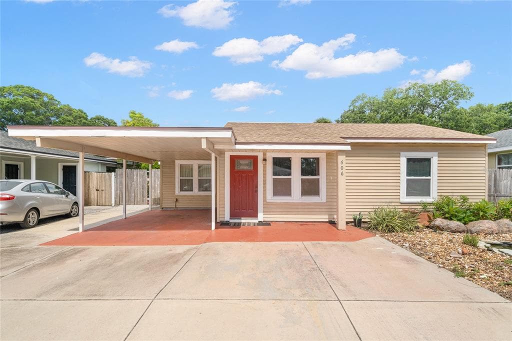 606 N MACDILL AVENUE TAMPA, FL 33609