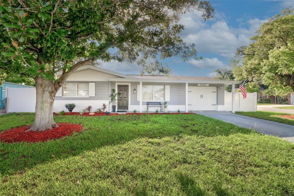 3528 ROCK ROYAL DRIVE HOLIDAY, FL 34691