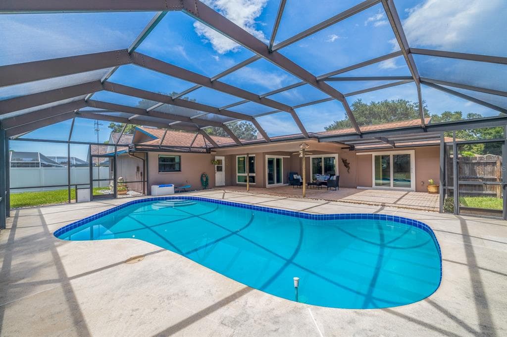 2002 CASTILLE DRIVE