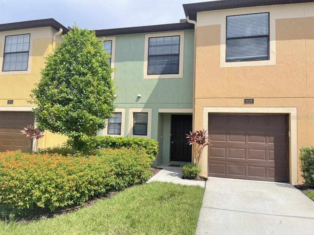2626 OLEANDER LAKES DRIVE BRANDON, FL 33511