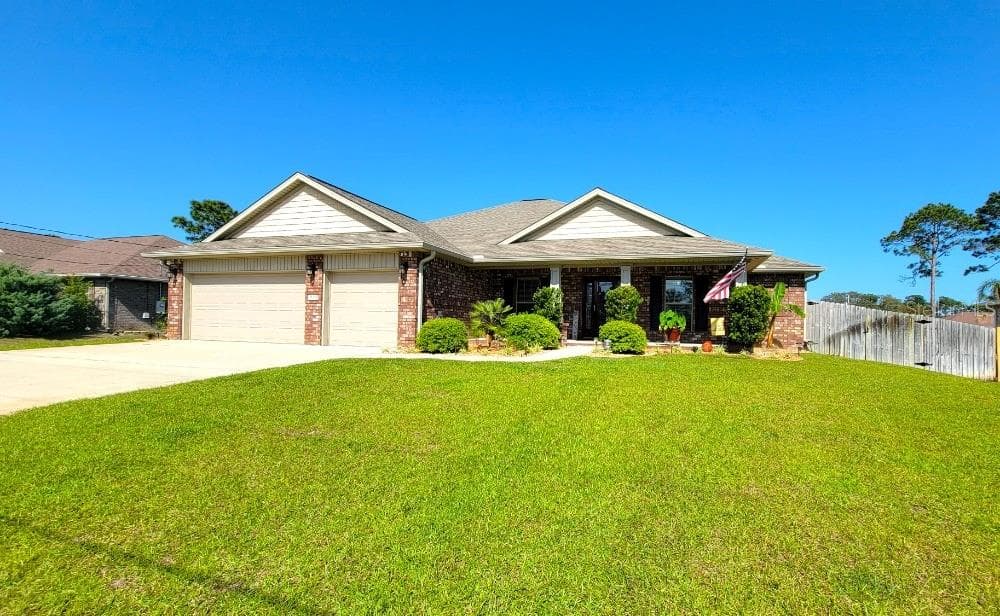 1932 FLAMINGO LANE NAVARRE, FL 32566