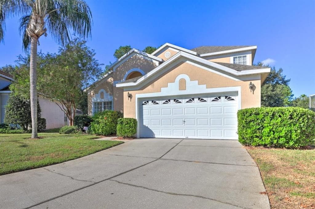 8213 FAN PALM WAY KISSIMMEE, FL 34747