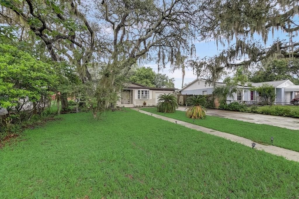 8417 N 46TH STREET TAMPA, FL 33617