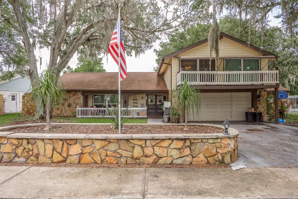 12509 STONE HOUSE LOOP HUDSON, FL 34667