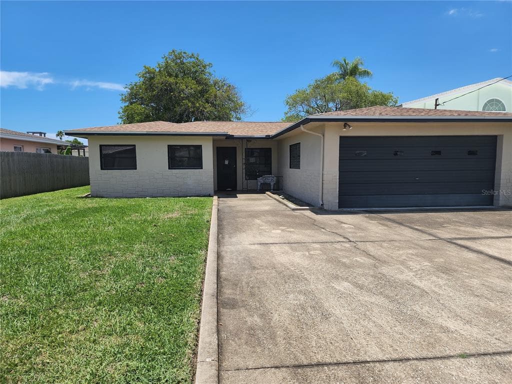 554 CRYSTAL DRIVE