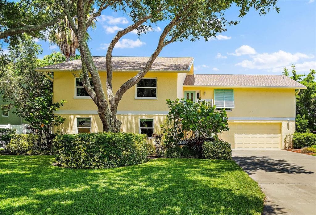 832 2ND AVENUE S TIERRA VERDE, FL 33715