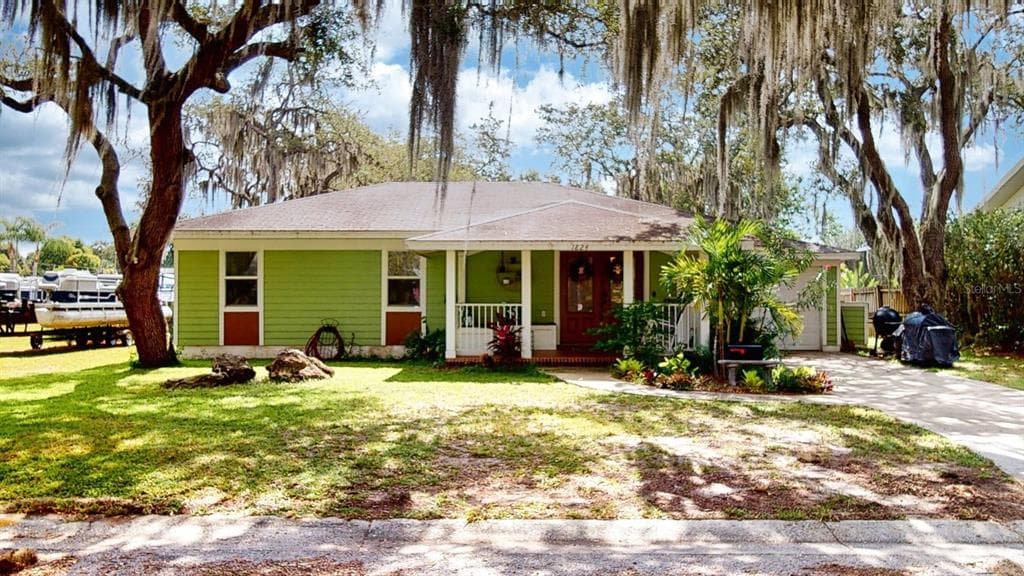 1824 16TH STREET NW WINTER HAVEN, FL 33881