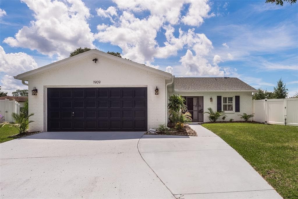 1909 HUDSON COURT OLDSMAR, FL 34677