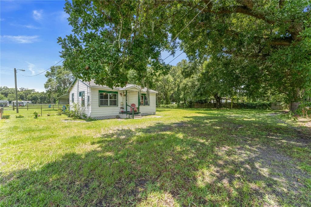 13705 ACKER ROAD DOVER, FL 33527