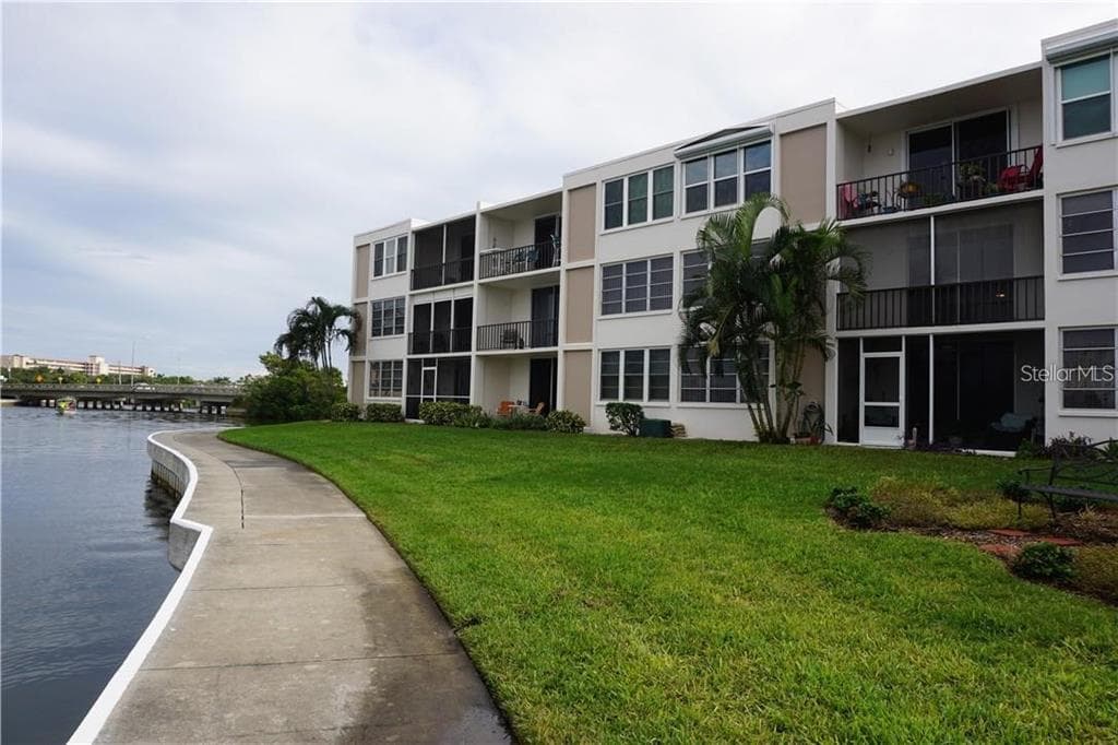 7401 BAY ISLAND DRIVE S UNIT 236 SOUTH PASADENA, FL 33707