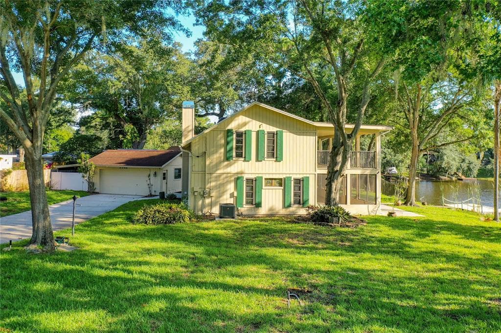 2240 ROLANDO PLACE PALM HARBOR, FL 34683