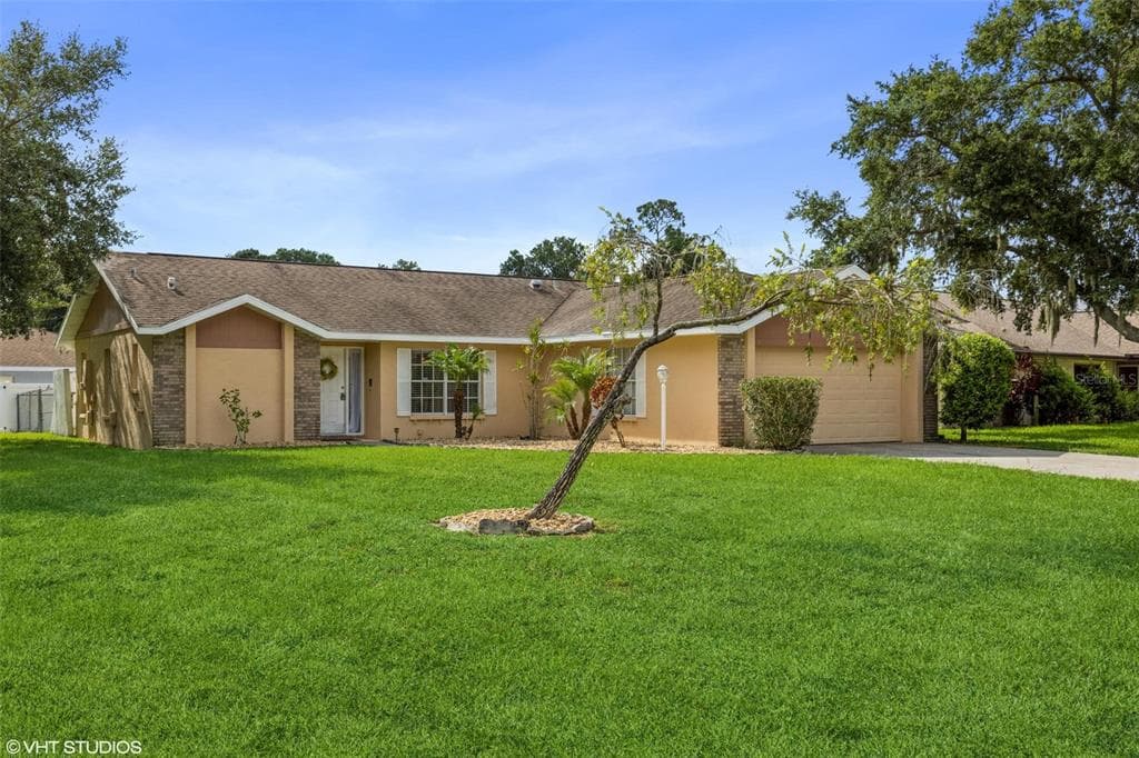 4641 32ND COURT E BRADENTON, FL 34203