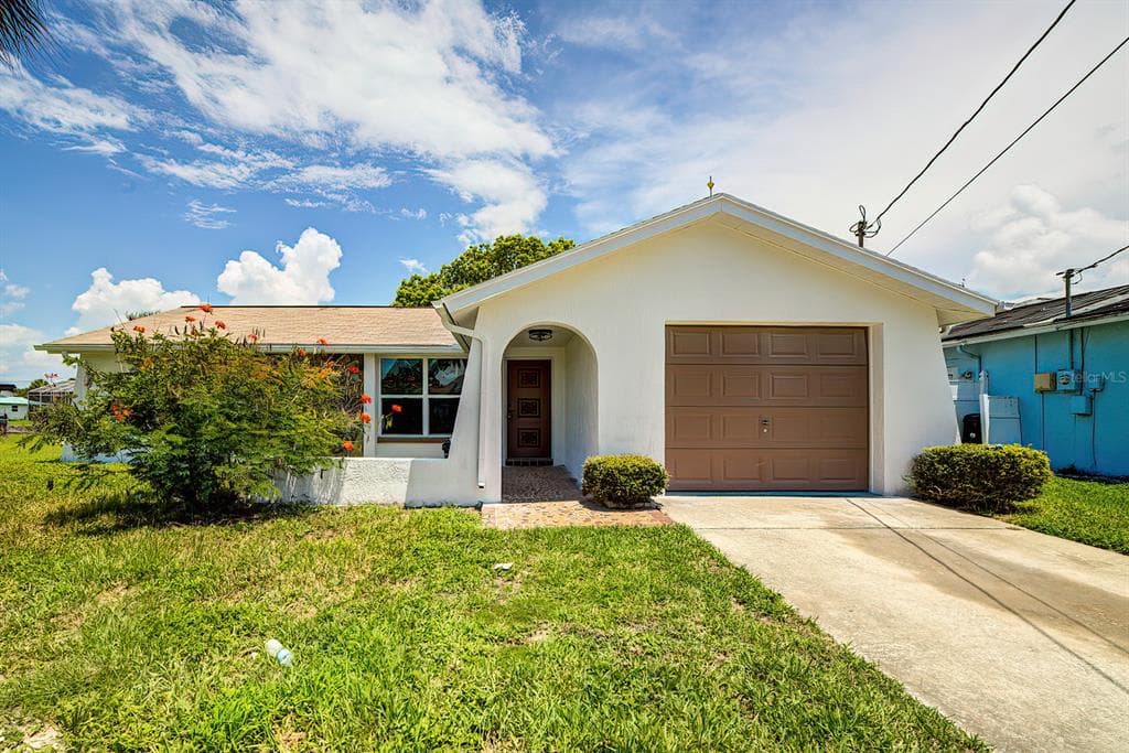 7537 MAKO DRIVE HUDSON, FL 34667