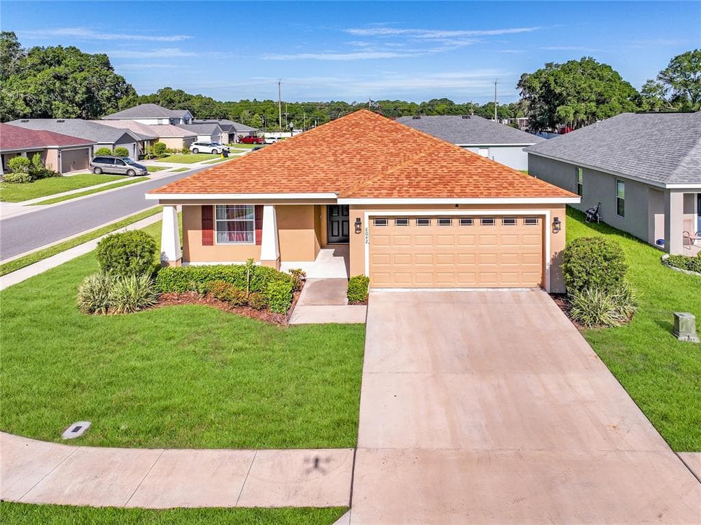 8042 BROOKESHIRE DR LAKELAND, FL 33809