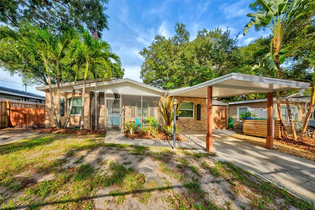 6808 S HESPERIDES STREET TAMPA, FL 33616