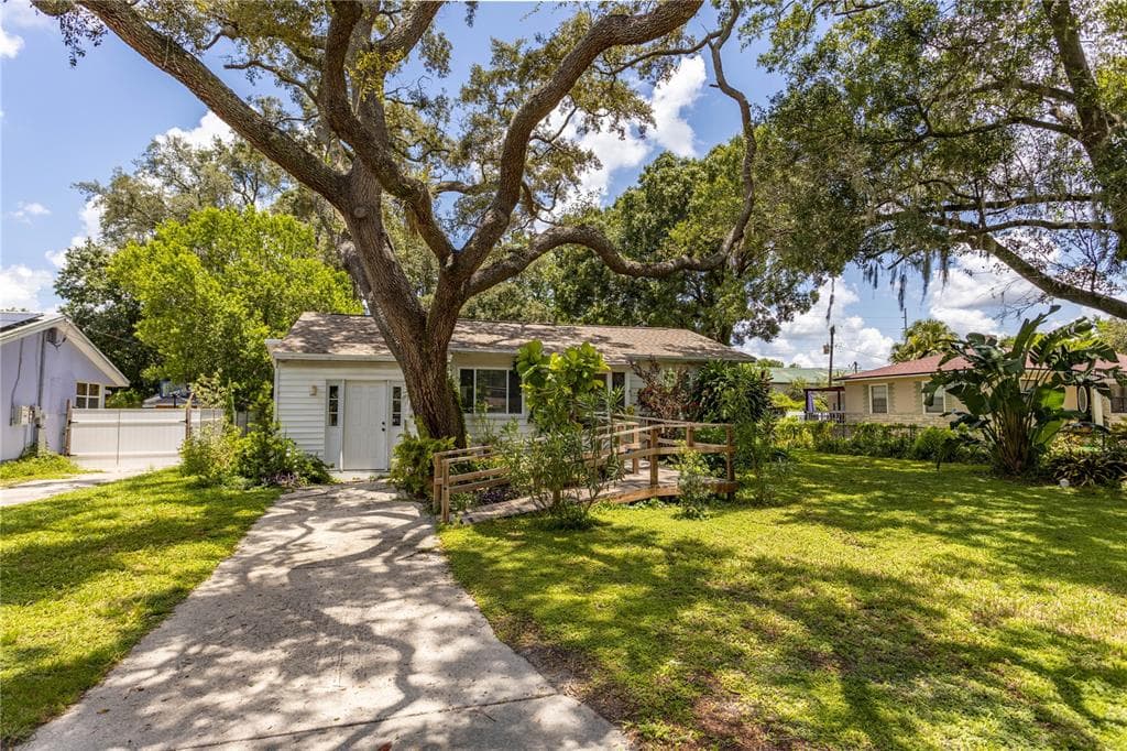505 W JUNEAU STREET TAMPA, FL 33604