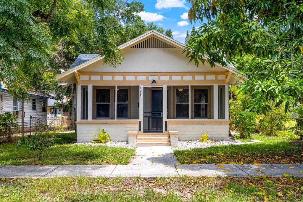 1027 10TH AVENUE S ST PETERSBURG, FL 33705